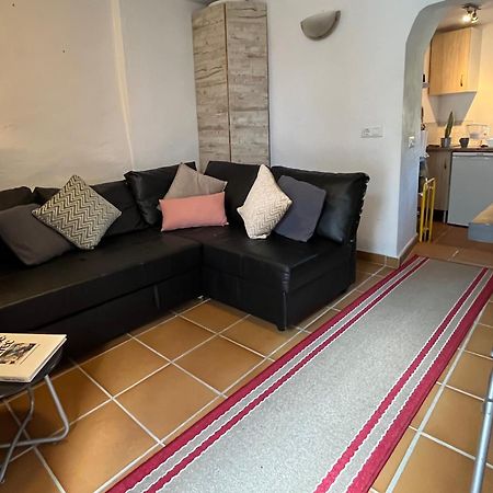 Tiny Spanish House Касарес Экстерьер фото